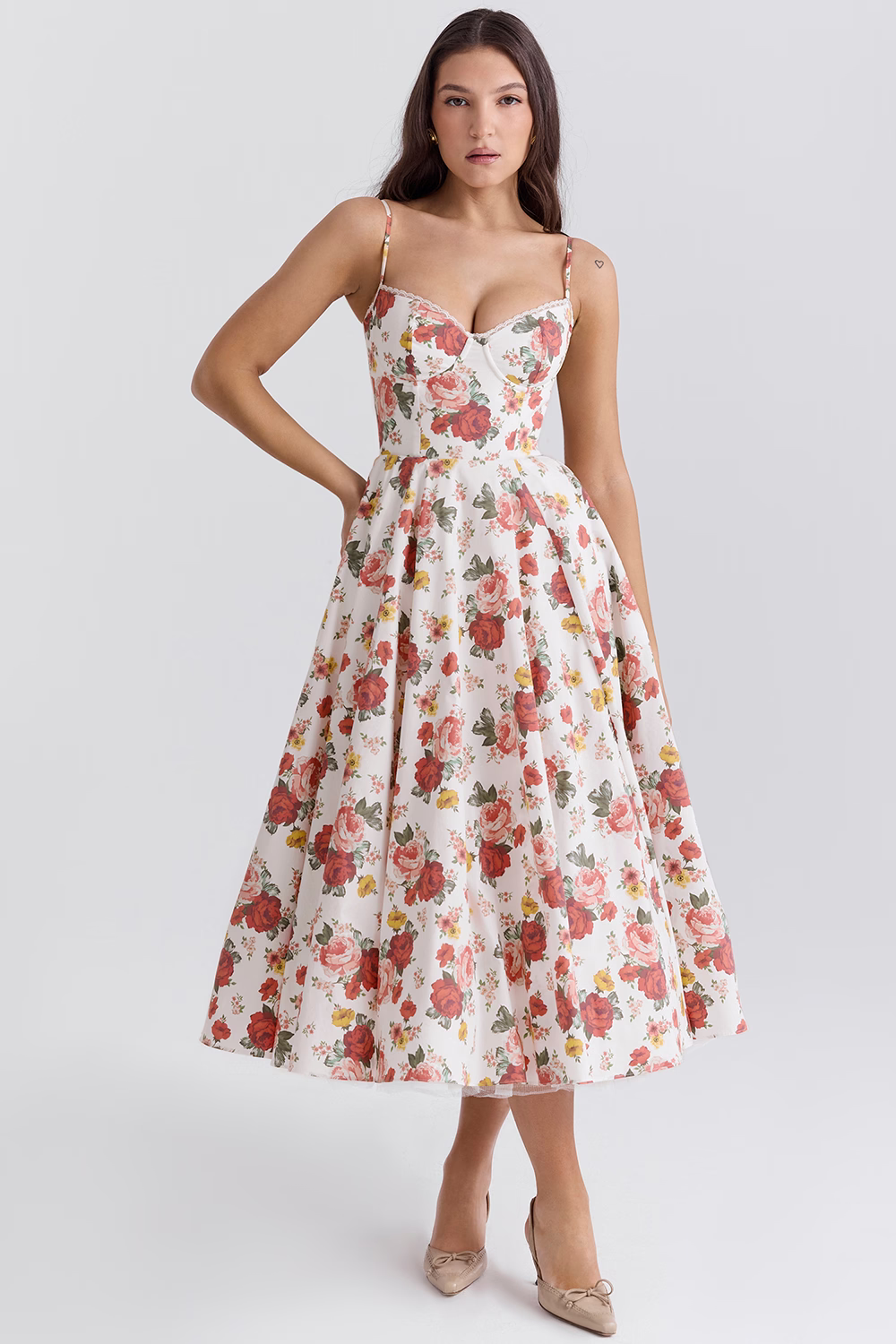 Jennifer | Wunderschönes tailliertes Midikleid