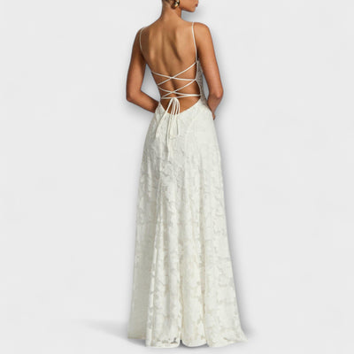 Kairi - Elegantes Maxikleid mit Blumenspitze und Spaghetti-Trägern
