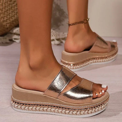 Arantza – Bequeme Sandalen Mit Offener Spitze Und Keilabsatz