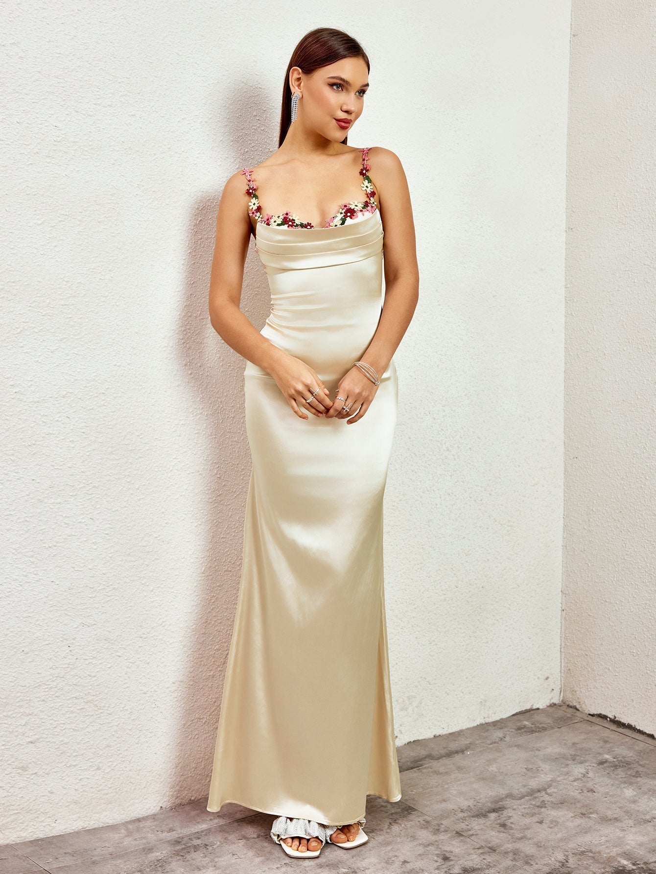 Flora | Satin Maxikleid für den Abend
