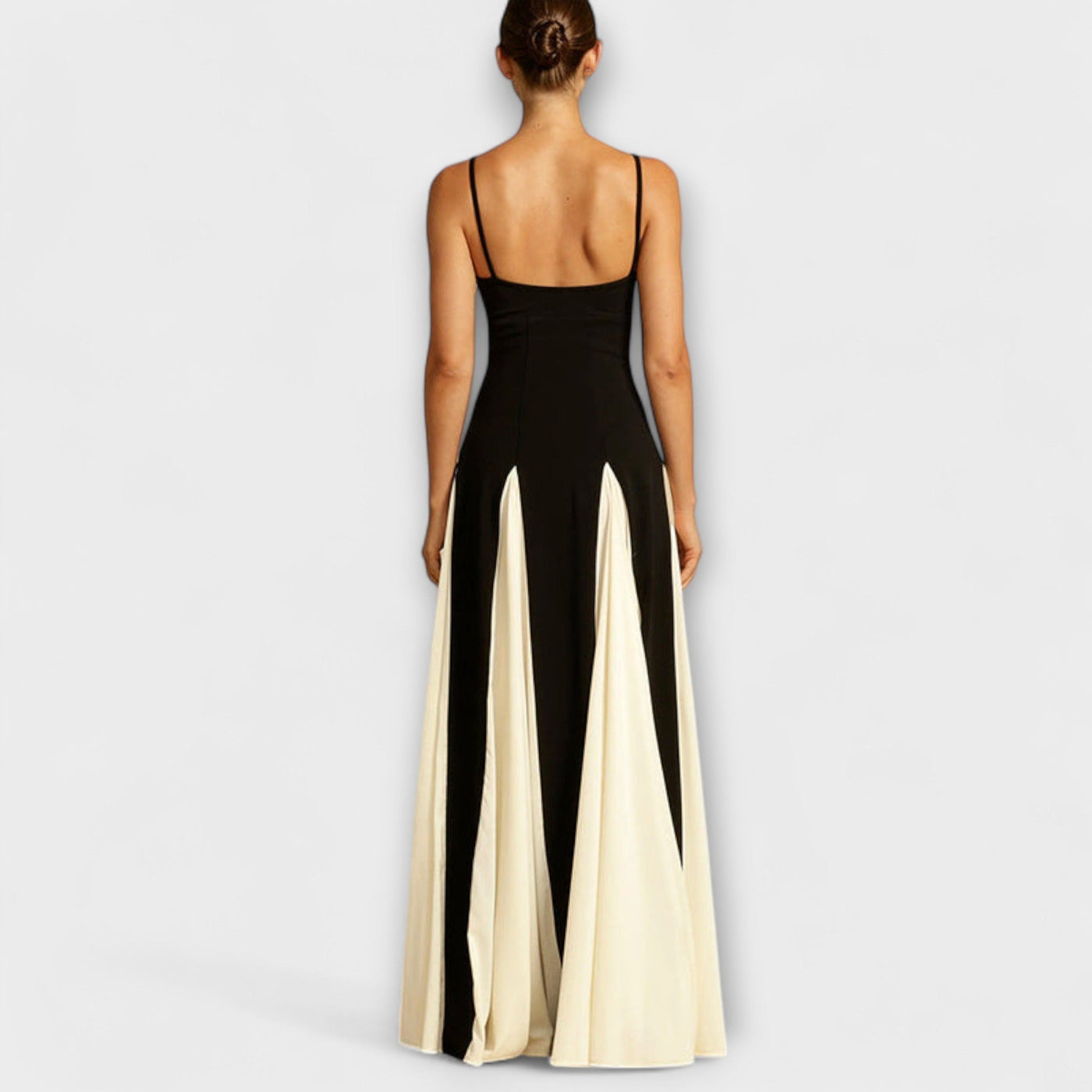Ember - Klassisches A-Linien Maxikleid mit Tüll-Details