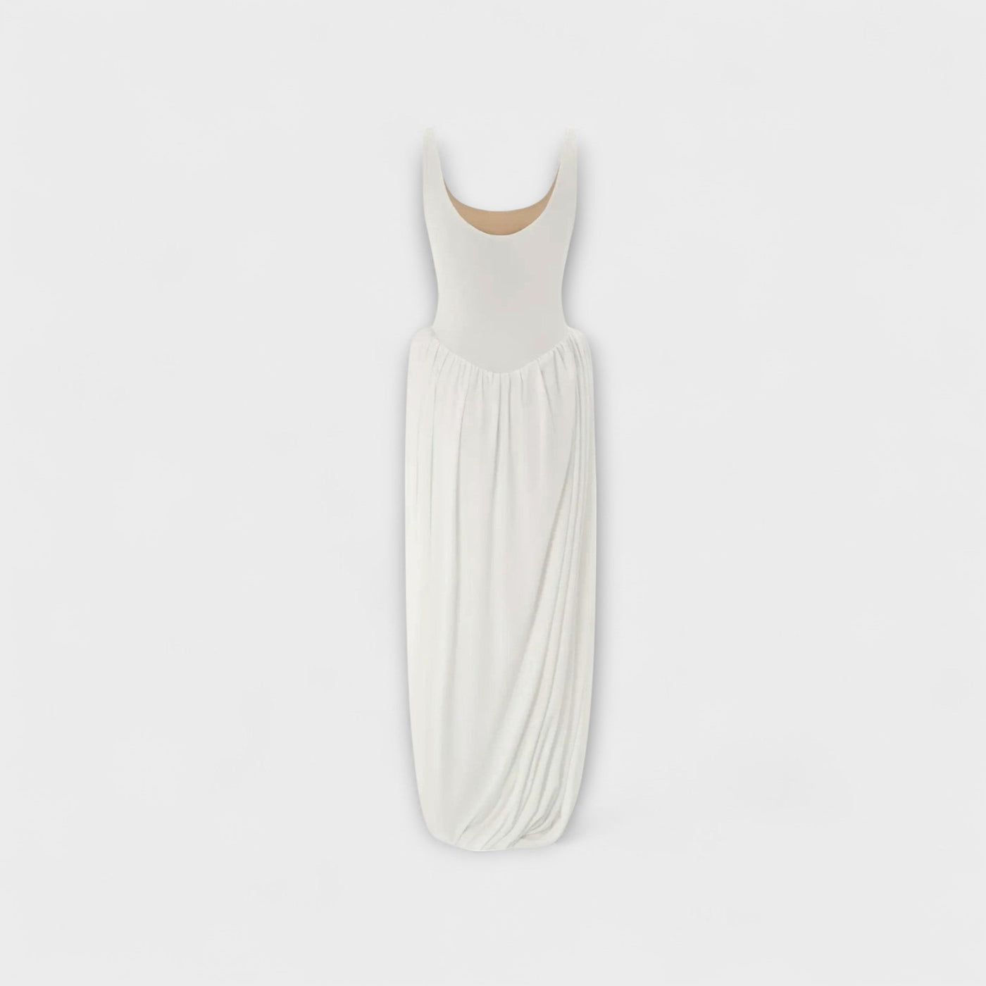 Maxikleid mit drapiertem Oberteil, skulpturalem Rock und seitlichem Schlitz