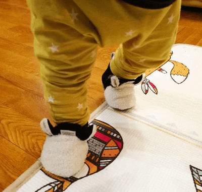 Weiche rutschfeste Lauflernschuhe für Babys mit Lamm-Motiv – Schrittchenwarm