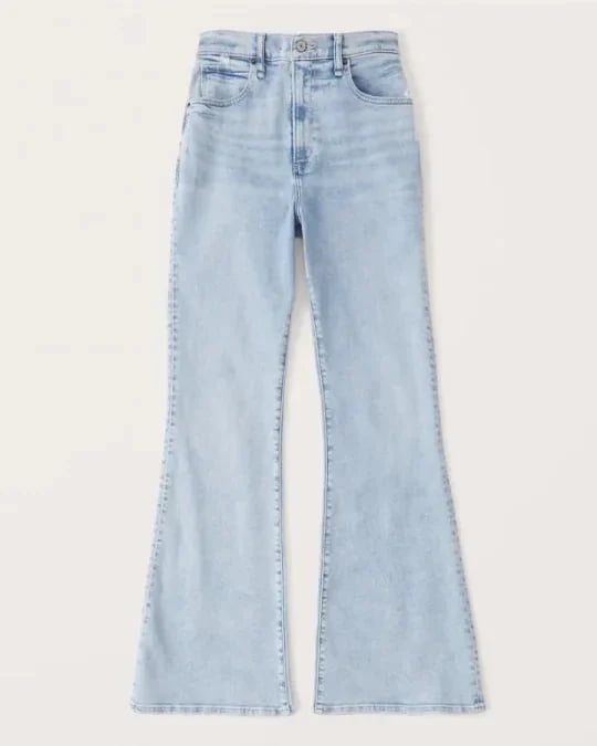 Cerise | Ultrahoch taillierte Stretch-Flare-Jeans
