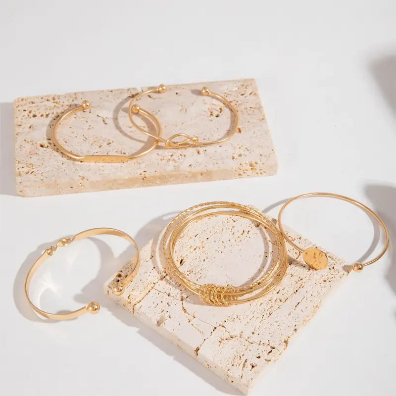 Elegante Knotete Armband Set in Gold