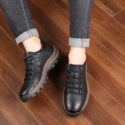 Anton | Bequeme Atmungsaktive Schuhe mit Handstich und Fußgewölbeunterstützung