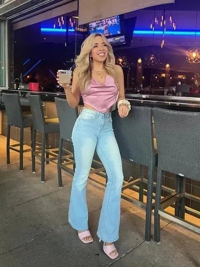 Cerise | Ultrahoch taillierte Stretch-Flare-Jeans