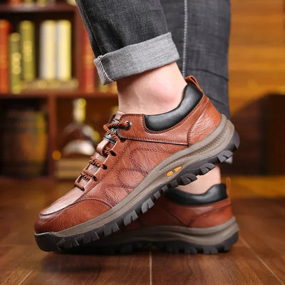 Anton | Bequeme Atmungsaktive Schuhe mit Handstich und Fußgewölbeunterstützung