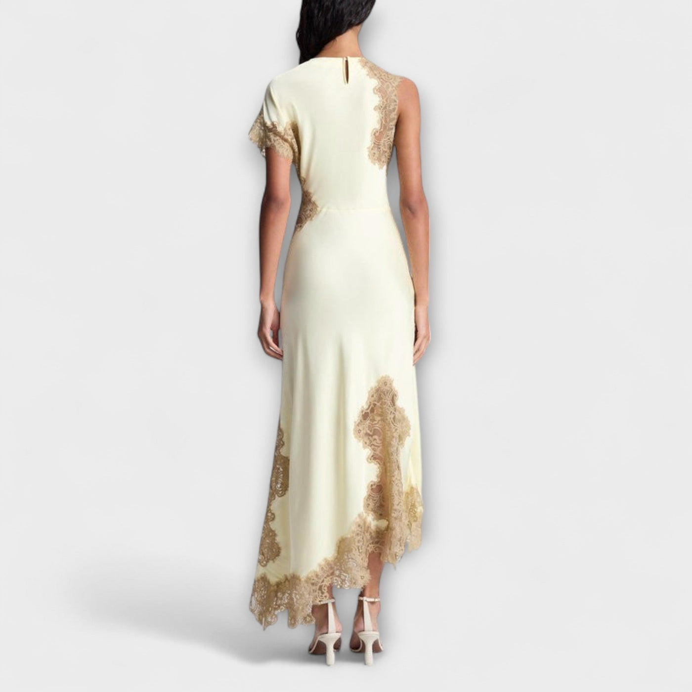 Margaret - Maxikleid mit Satin- und Spitzenakzenten