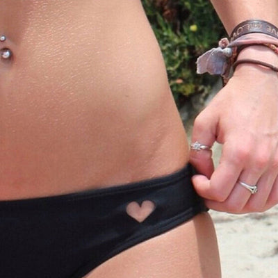 Benedetta | Verspielter Hollow Out Herz Brazilian Bikini Bottom