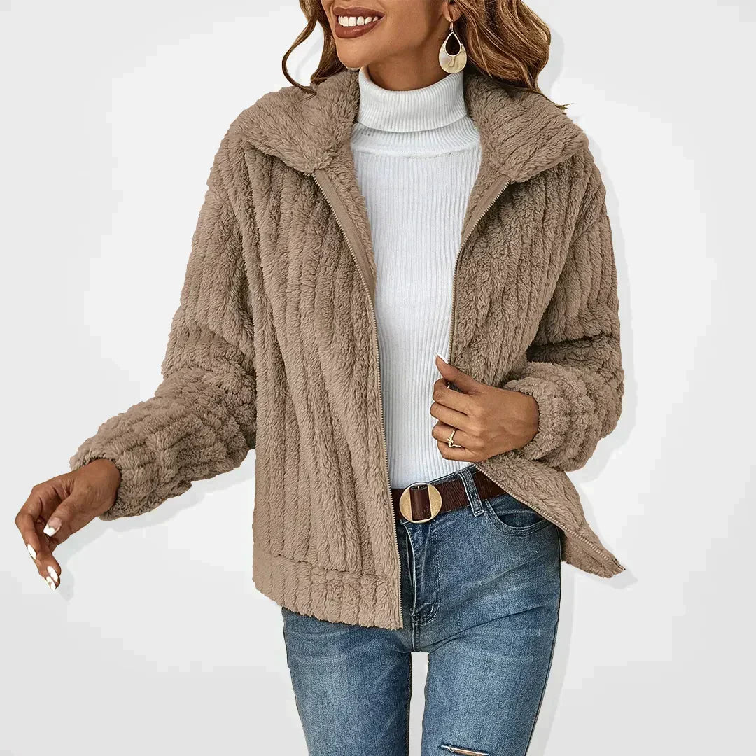 Amara Plüsch Cardigan