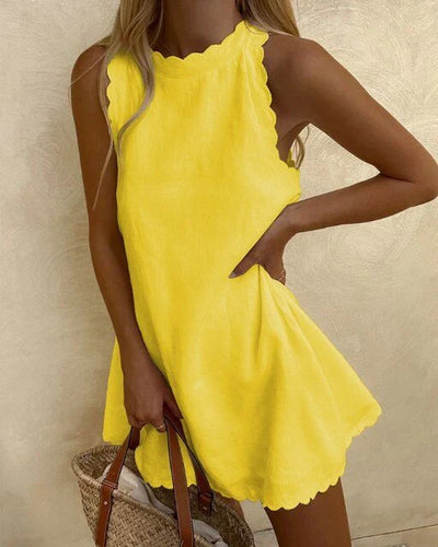 Amadel – Sommerkleid aus Baumwollleinen mit gewelltem Saum