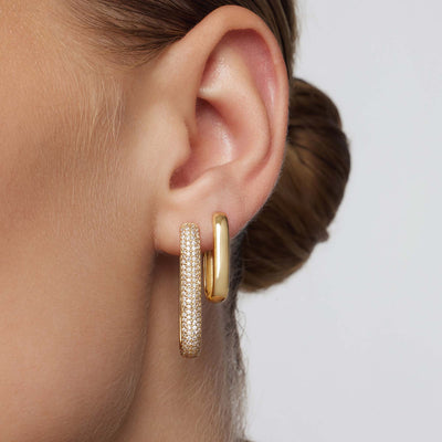 Große Pavé Creolen in Gold