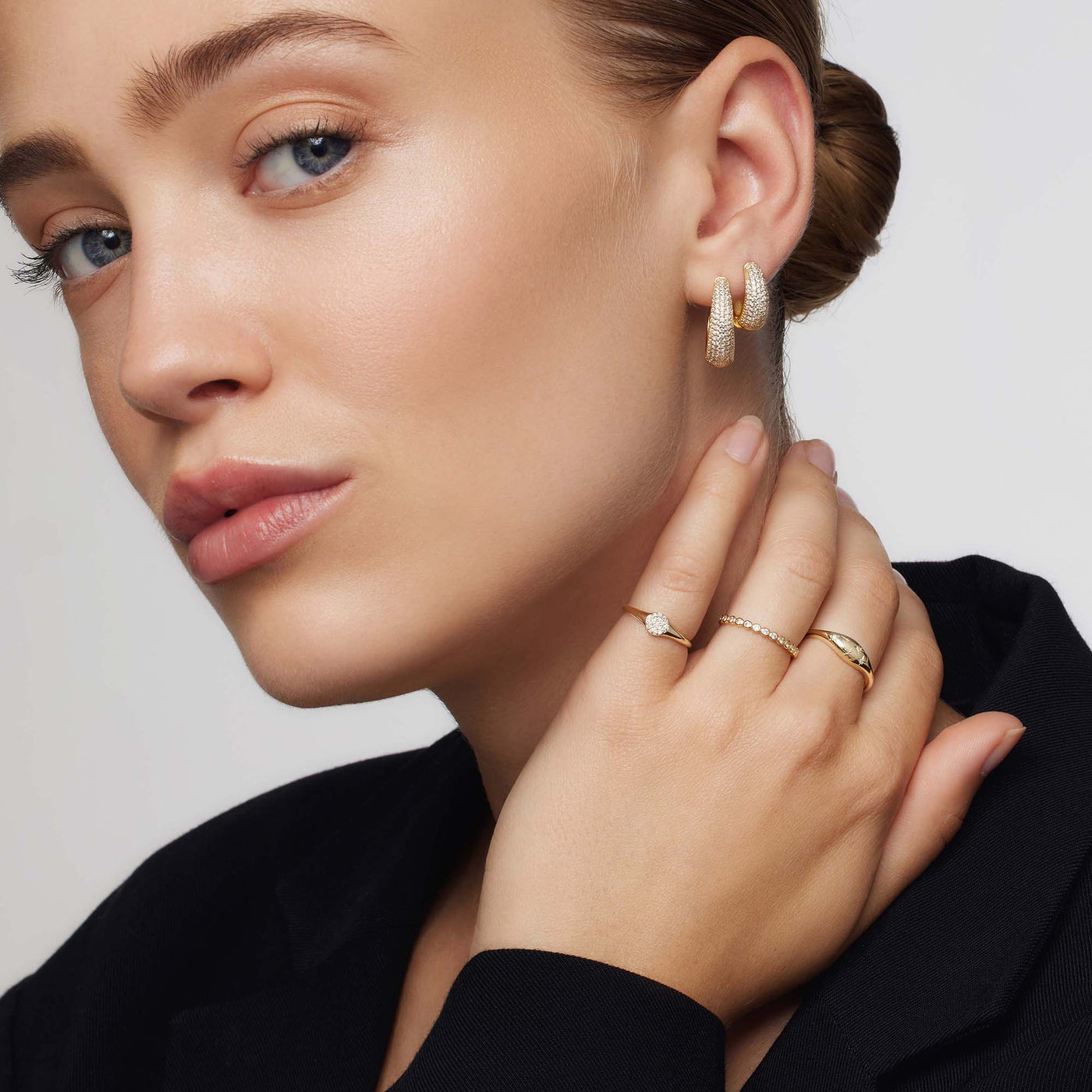 Goldene Diamantkuppelring