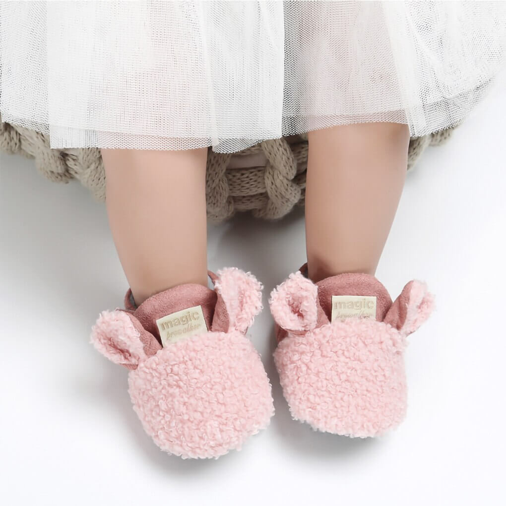 Weiche rutschfeste Lauflernschuhe für Babys mit Lamm-Motiv – Schrittchenwarm