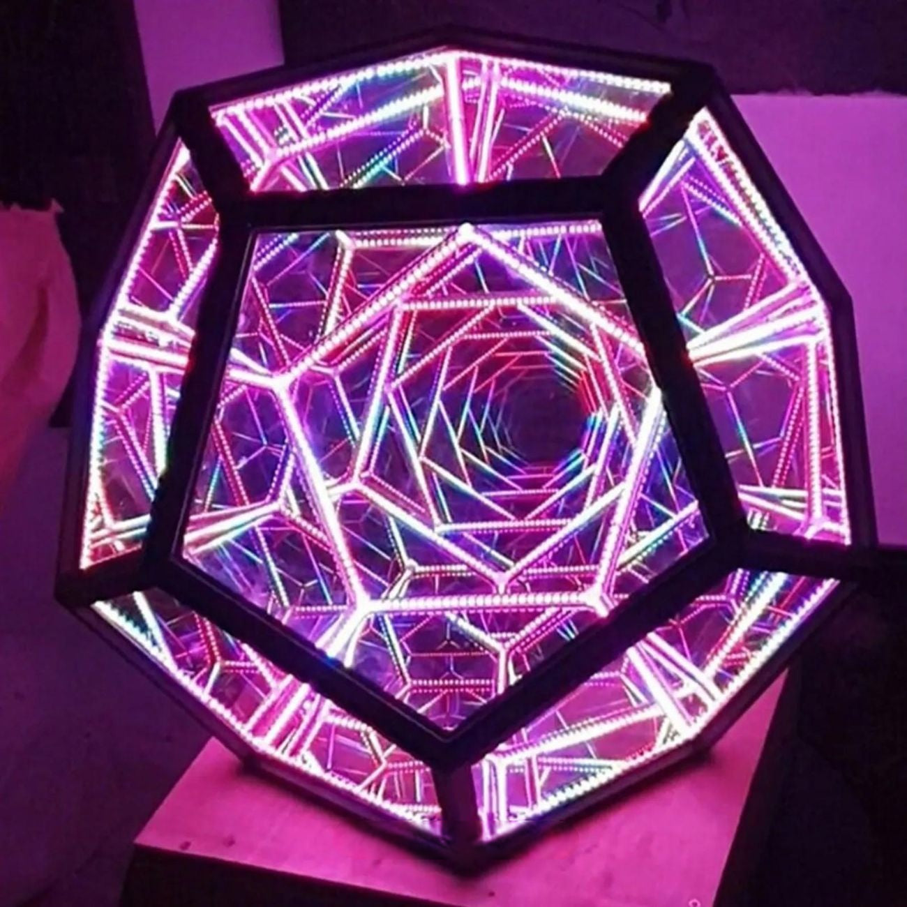 3D LED-Lichtkugel mit Tiefenillusion – LumaCore