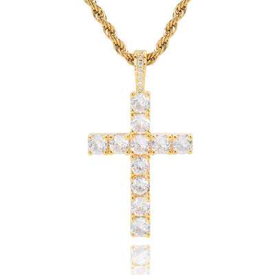 Goldene Halskette mit Moissanit-Kreuz