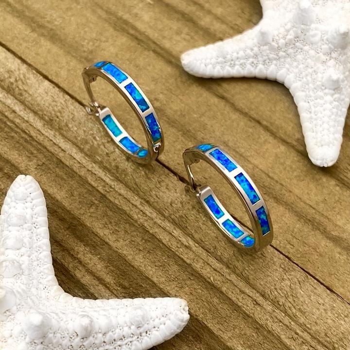 Blaue ozeanische Opalohrringe aus Silber