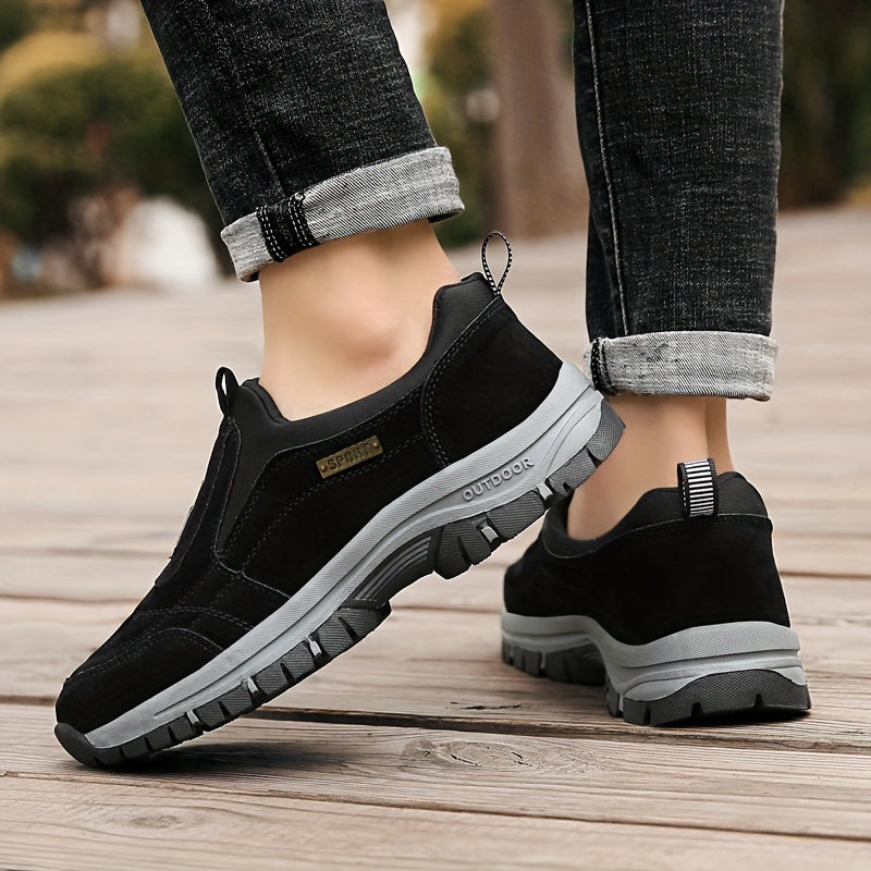 Aventurio | Robuste Slip-On Wanderschuhe - Wasserfest und Bequem für Abenteuer