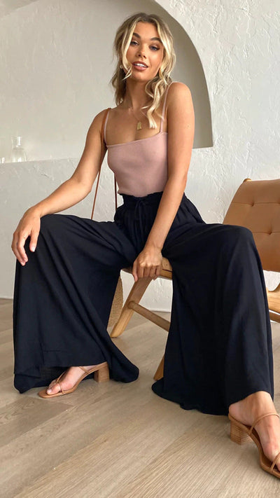 Bequeme Bundfaltenhose mit weiten Beinen für Frauen - Oralith