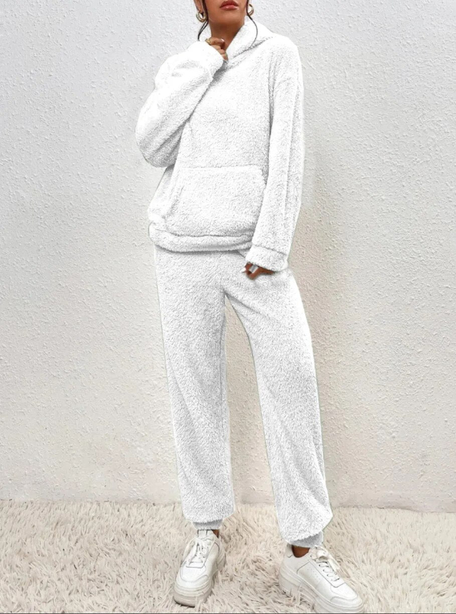 Lea | Warmes Winter-Kapuzenpulli-Hosen-Set