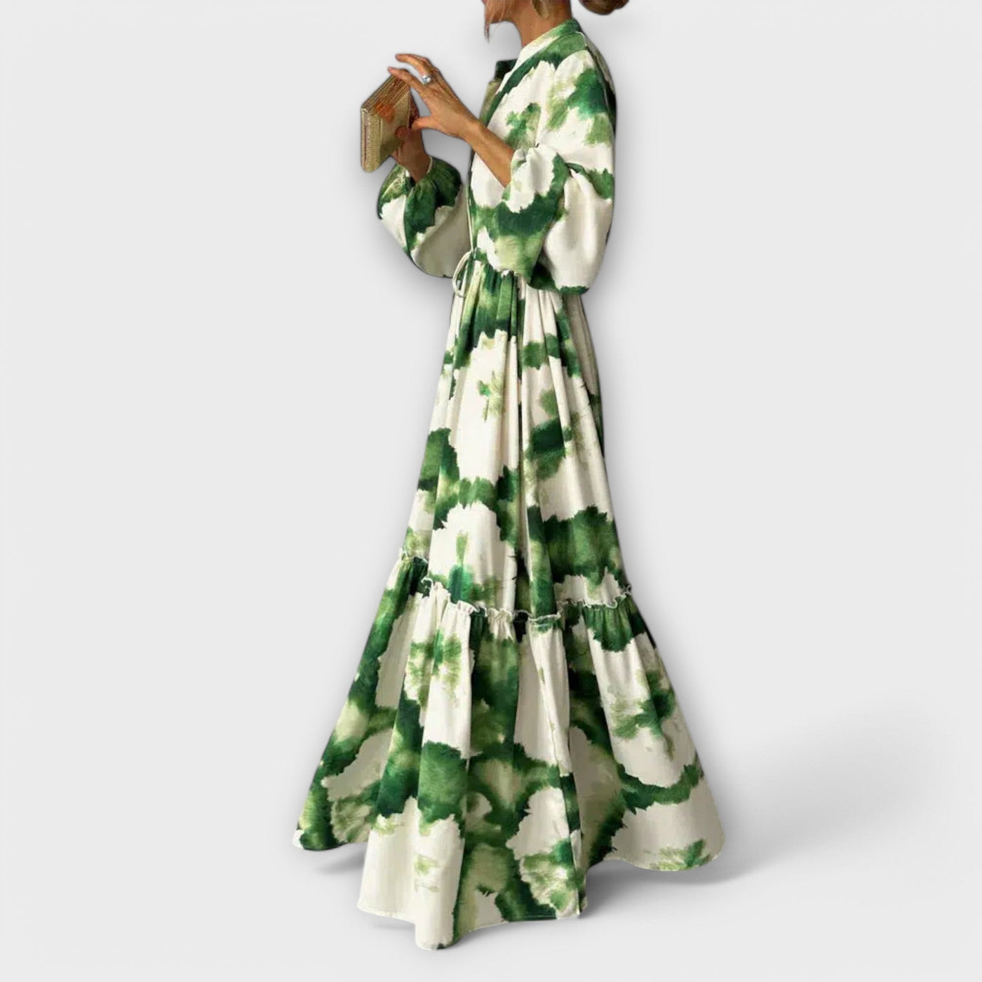 Melina - Grünes Maxikleid mit langen Ärmeln und V-Ausschnitt" 

Rewritten: "Melina - Grünes Maxikleid mit langen Ärmeln und elegantem V-Ausschnitt