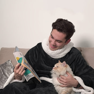 Bequeme Fleece-Tragedecke mit Ärmeln & Taschen