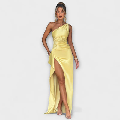 Maxikleid mit einem Schulterdesign