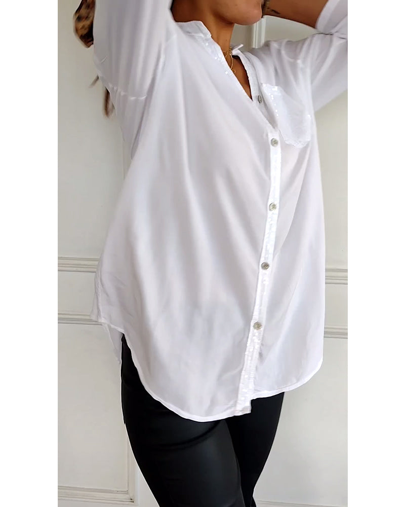 Ada | Legere Bluse mit Paillettenknöpfen