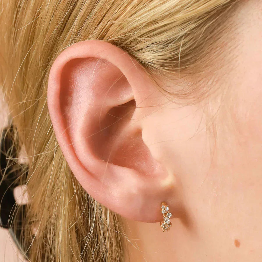 Gold Kristall Cluster Huggie Earrings