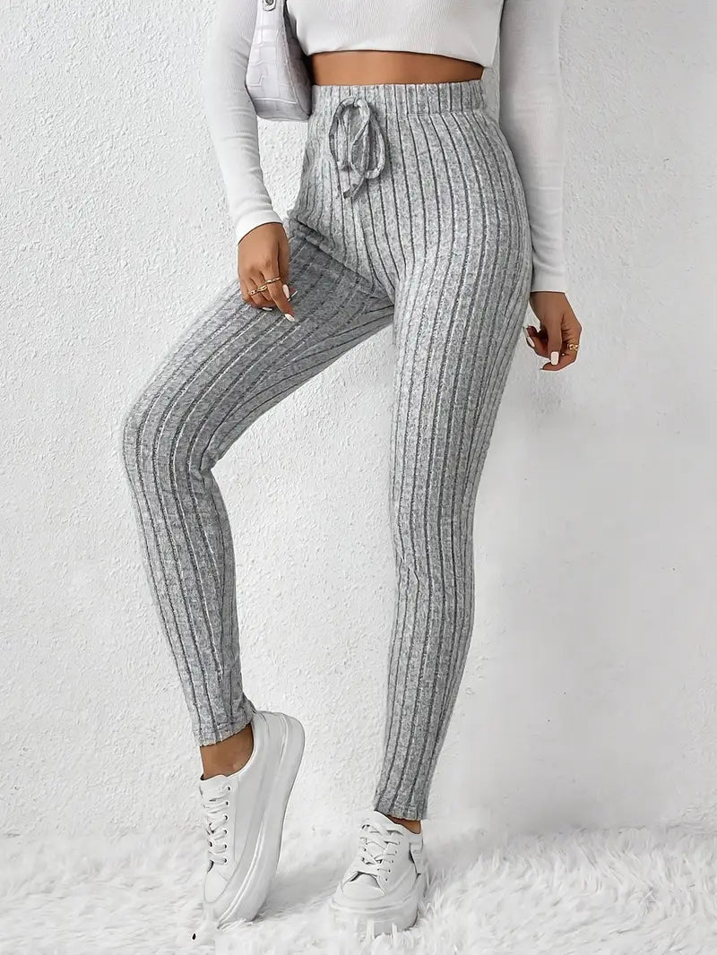 Zhari – Rippstrick-Leggings mit hohem Bund und Kordelzug