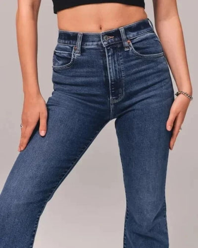 Cerise | Ultrahoch taillierte Stretch-Flare-Jeans