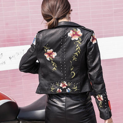 Bestickte Damen Kunstlederjacke im Bikerstil – Eleonora