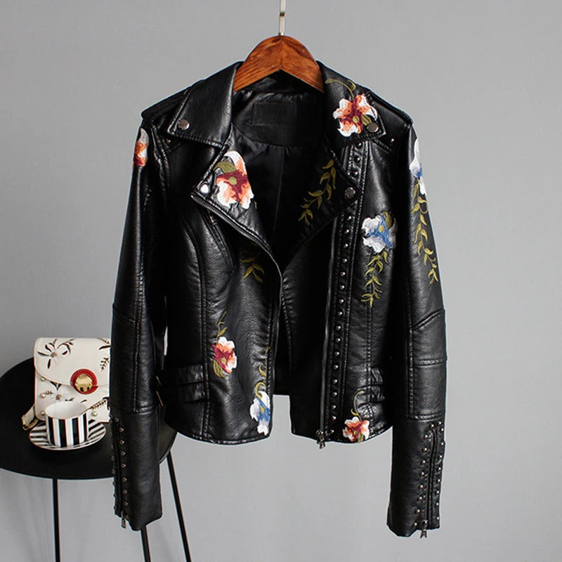 Bestickte Damen Kunstlederjacke im Bikerstil – Eleonora