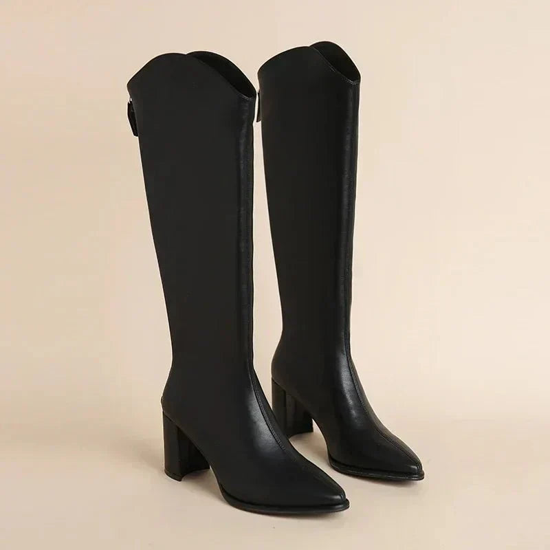Adeline | Elegante hohe Stiefel mit spitzer Zehe